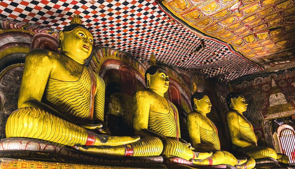 Buddha Figuren im Höhlentempel