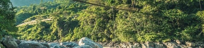 Start des Annapurna Treks an einer Hängebrücke