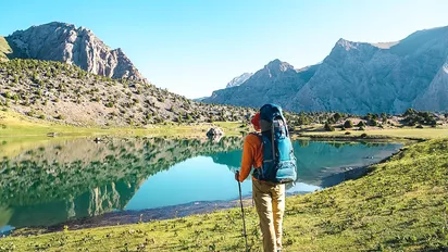 Wanderer im Pamir Gebirge Tadschikistans