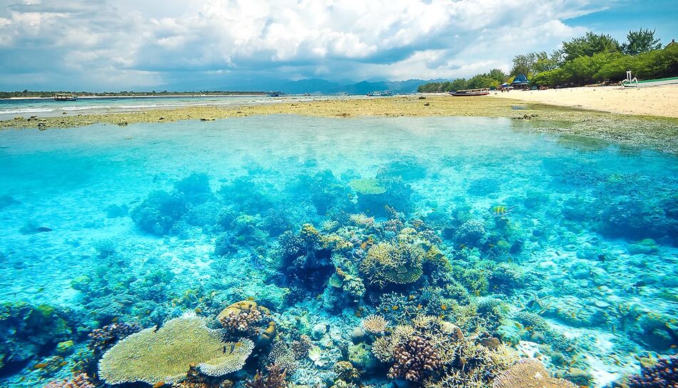 Glasklares Wasser auf den Gilis Inseln