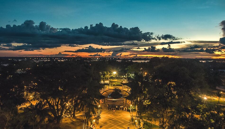 Sonnenuntergang in Leticia, Kolumbien