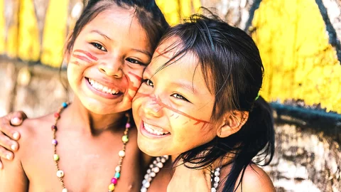 Lächelnde Mädchen aus Brasilien