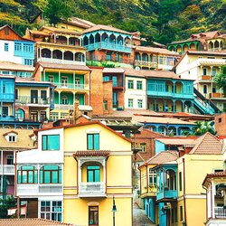 Bunte Häuser in Tiflis, Georgien