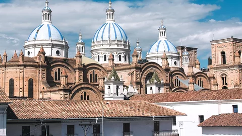 Die Santa Domingo Kirche in Cuenca, Ecuador