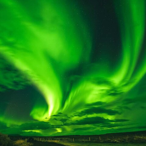 Nordlichter Spektakel über Akureyri