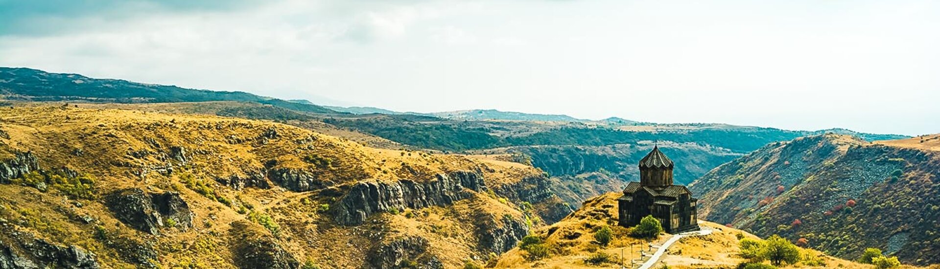 Landschaft rund um die Amberd Festung in Armenien