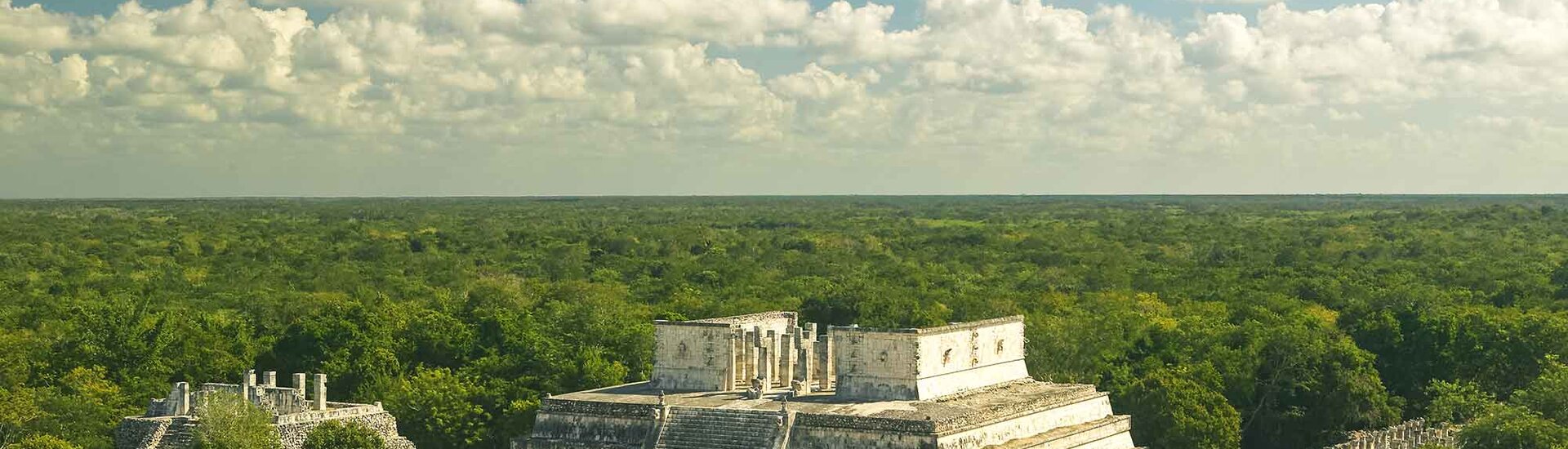 Kriegertempel der alten Maya-Stadt Chichén Itzá