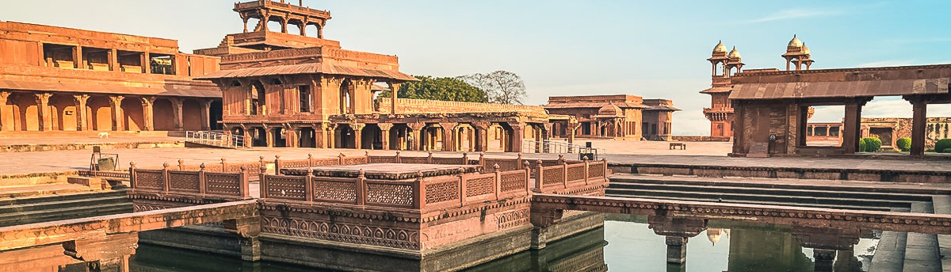 Die Palastanlage von Fatehpur Sikri mit dem Panch Mahal-Tempel