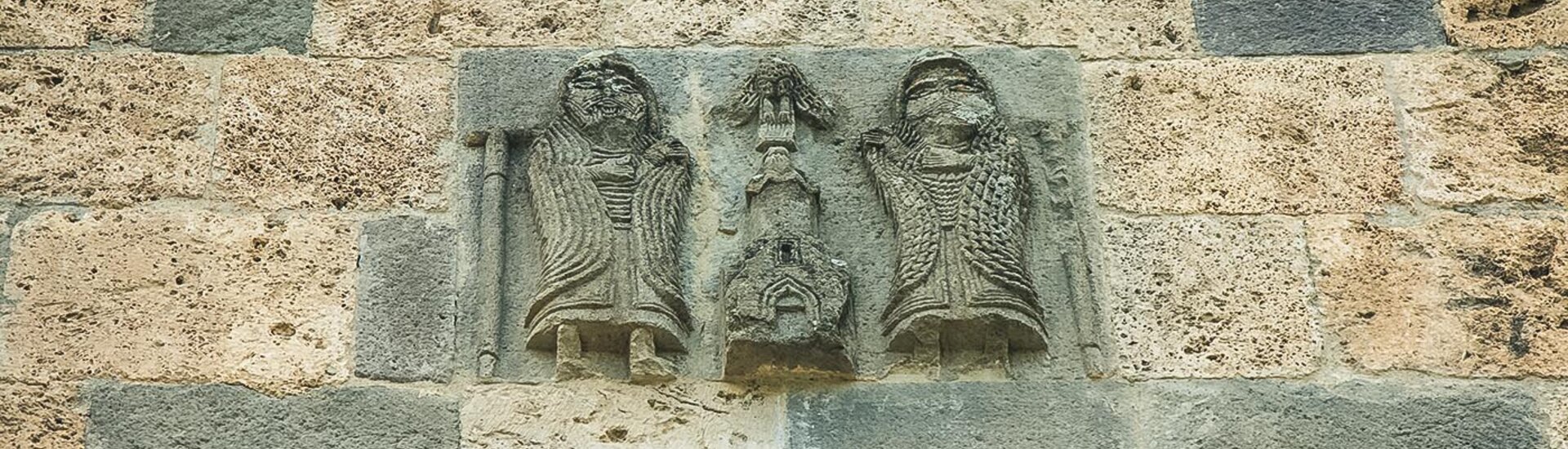 Fassade des Klosters Goschawank in Armenien
