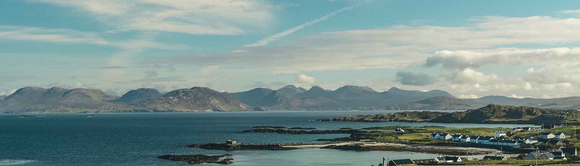 Blick auf die Insel Inishbofin 