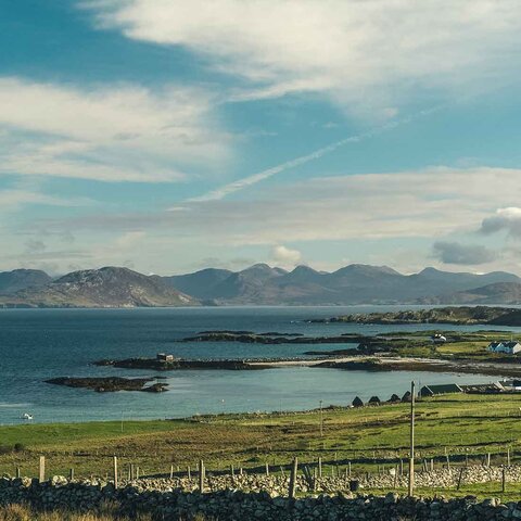 Blick auf die Insel Inishbofin 