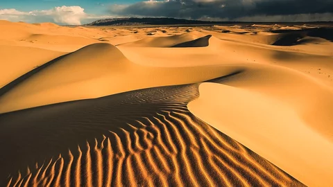 Die Khongor Sanddünen im Gobi Gurwan Saichan Nationalpark, Mongolei