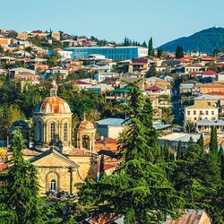 Blick auf die Stadt Kutaissi in Georgien