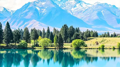 Reflektion im Lake Ohau in Neuseeland