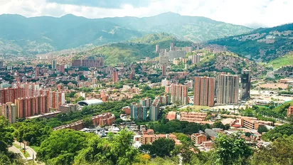 Panorama von der Stadt Medellin in Kolumbien