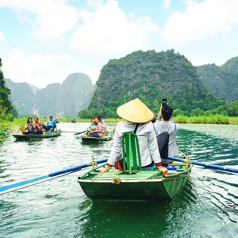 Bootfahrt in Ninh Binh am Ngo Dong Fluss