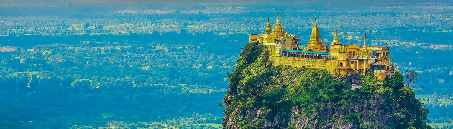 Mount Popa in der Sonne Myanmar