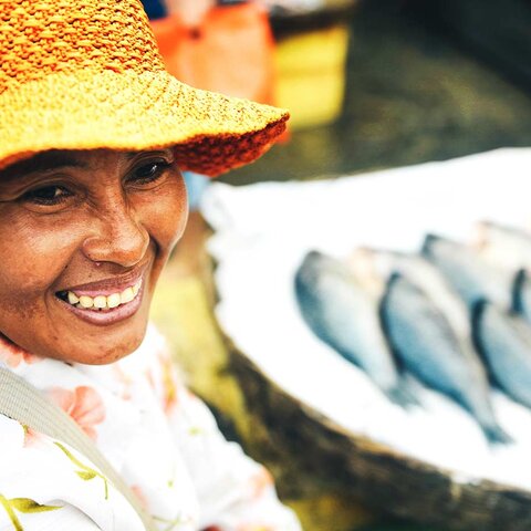 Fischverkäuferin in Siem Reap
