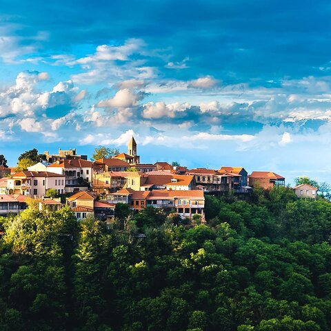 Blick auf die Stadt Sighnaghi in Georgien