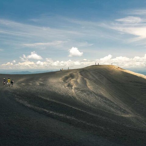Plattform aus Schwarzem Sand am Cerro Negro, Nicaragua