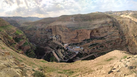 Blick auf das Kloster St. Georg im Wadi Qelt