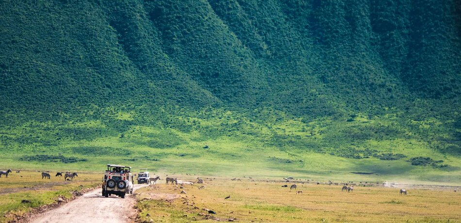 Jeep im Ngorongoro Nationalpark